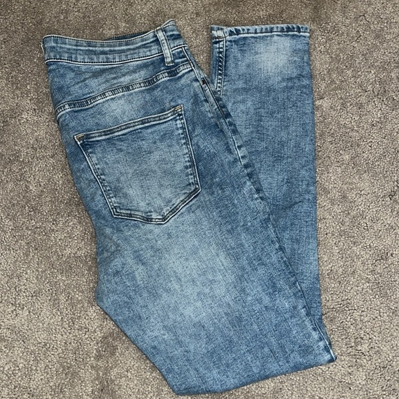 H&M Light Blue Denim Stretch Jeans - Picture 3 of 6